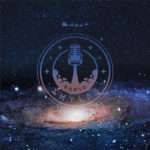 Vista de una galaxia y logo Skylab