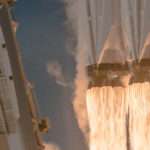 Falcon Heavy despegando